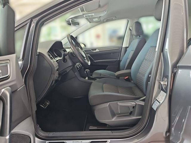 Fahrzeugabbildung Volkswagen Golf Sportsvan 1.5 TSI DSG IQ.DRIVE LED NAVI
