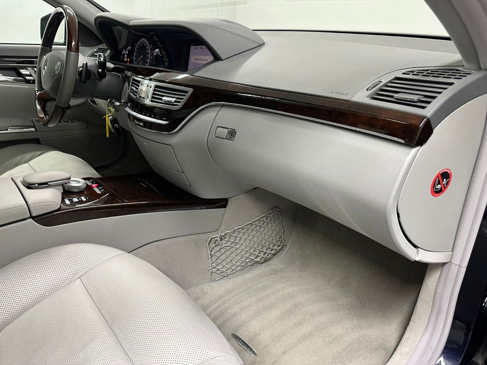 Fahrzeugabbildung Mercedes-Benz S 500 4MATIC *2.Hand*DISTRO*SCHIEBED*SITZKLIMA