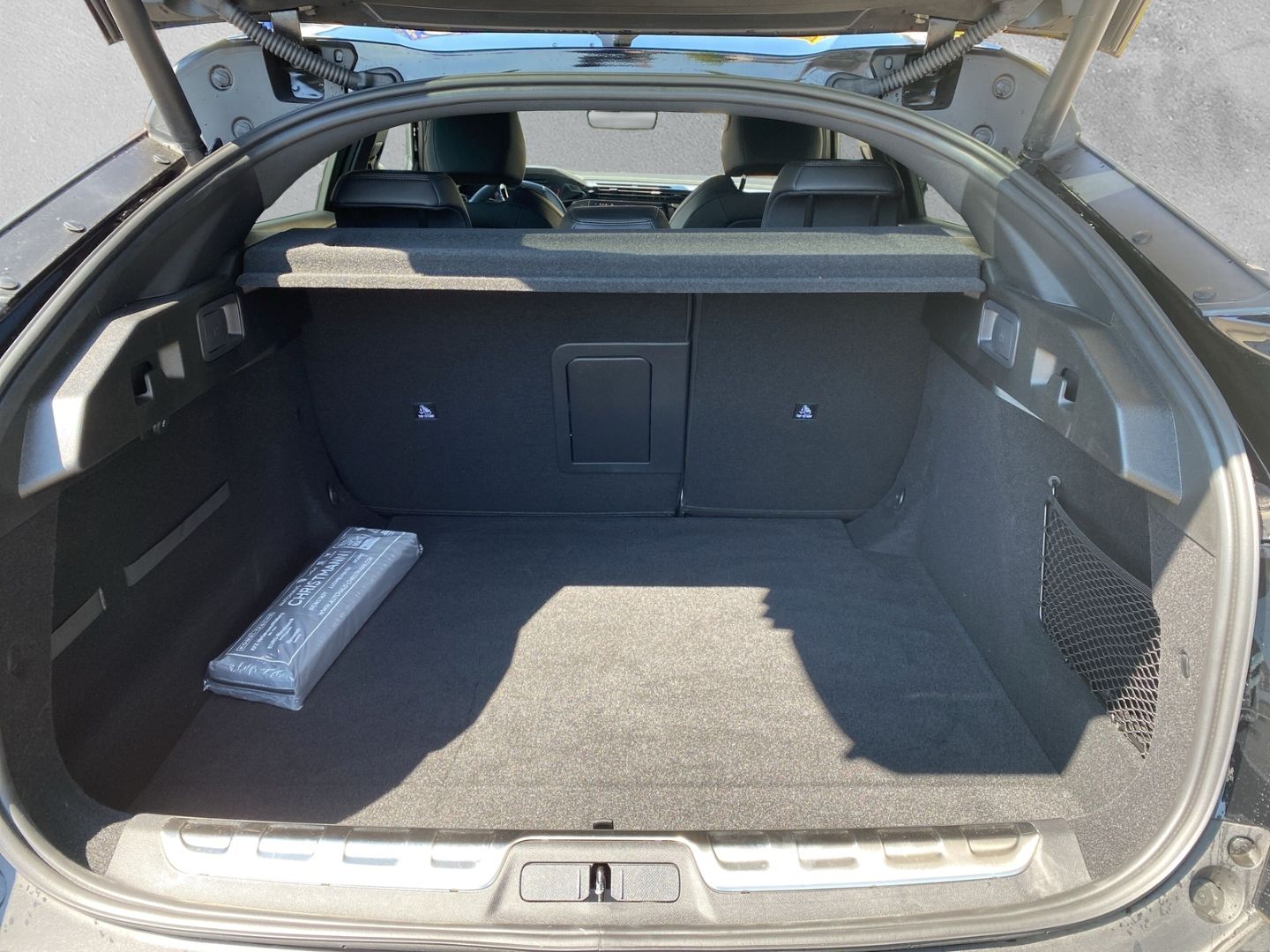 Fahrzeugabbildung Peugeot 408 GT 1.2 Puretech 130 EU6e *Premium- Paket* u.