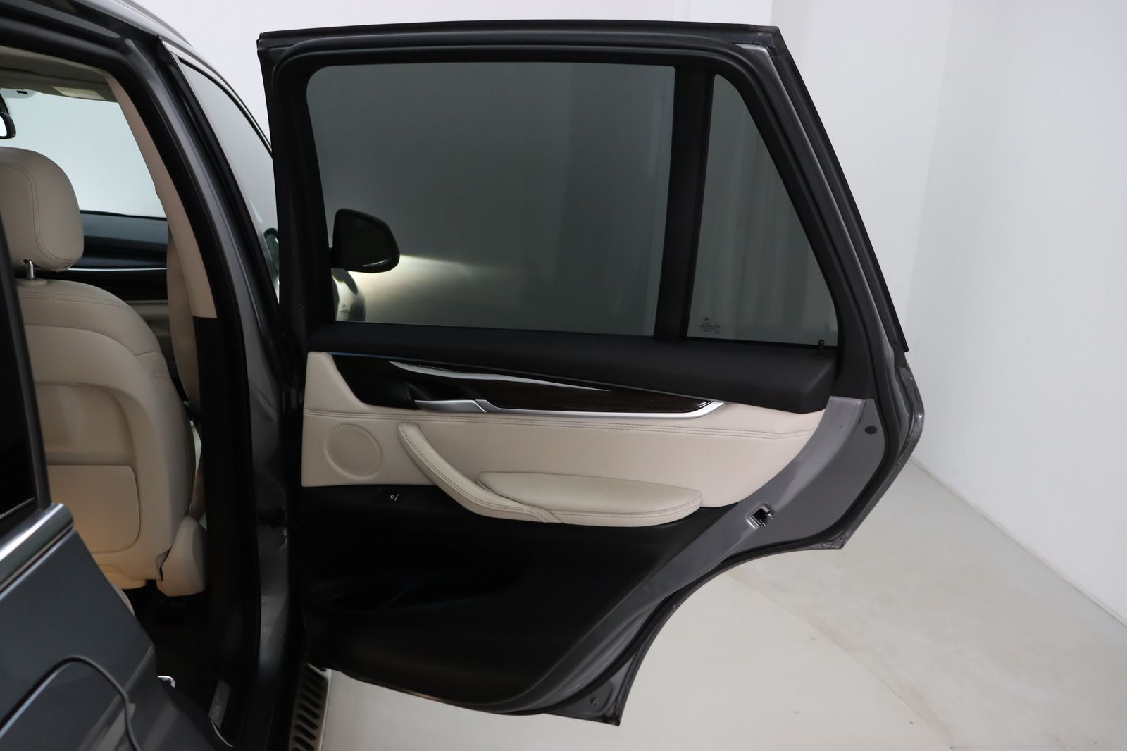 Fahrzeugabbildung BMW X5 xDrive30d * HUD* Pano * Memory * RFK *