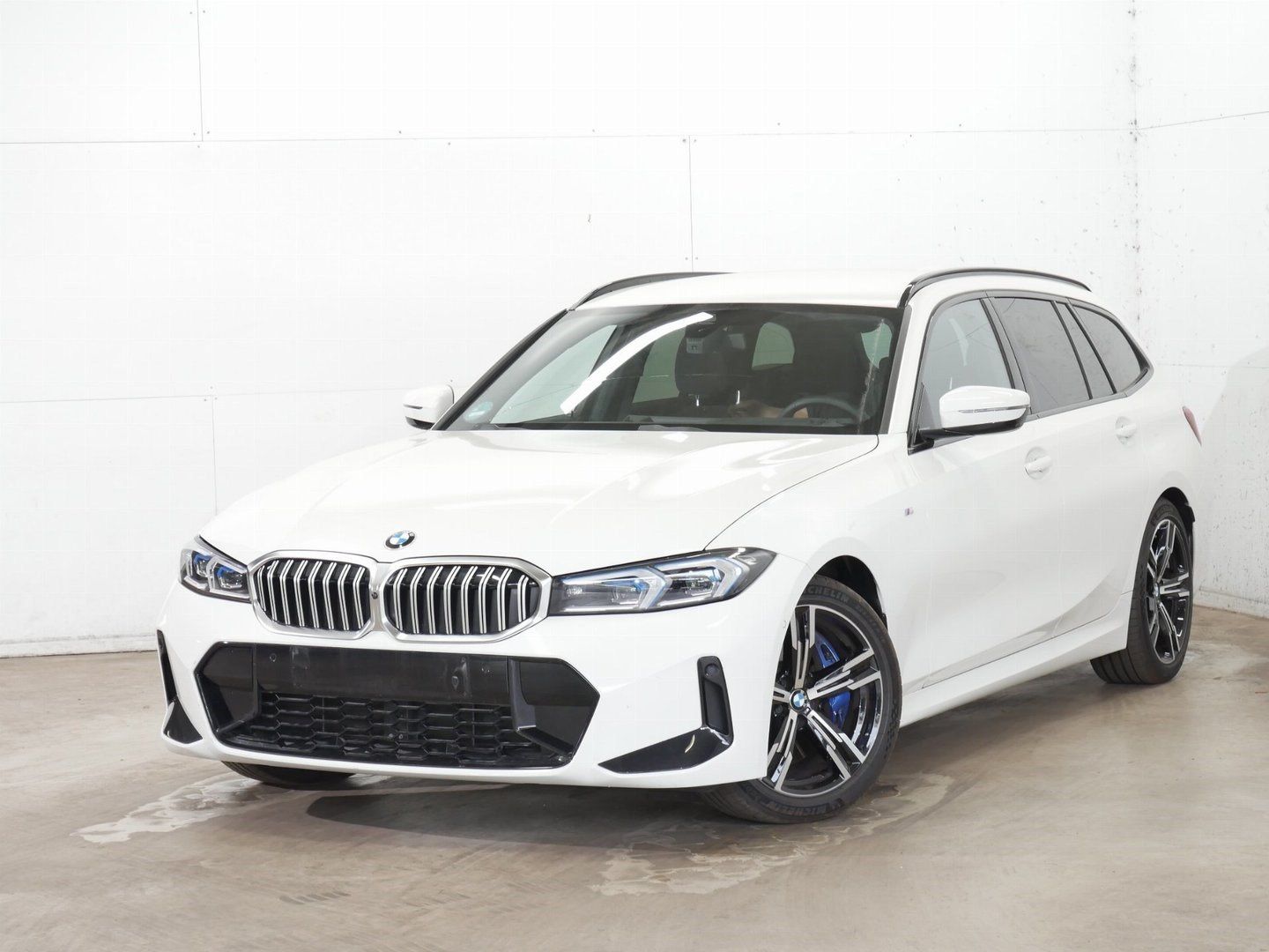 BMW 320i Touring M Paket Anhängerk. HiFi 360° Kamera foto 2