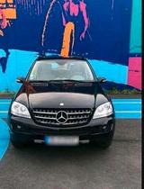 Mercedes-Benz ML 350 4MATIC - Mercedes-Benz ML 350 aus 2007