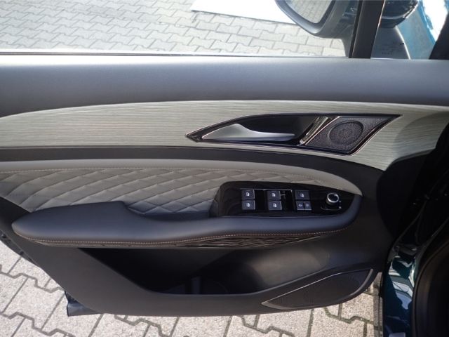 Fahrzeugabbildung DFSK Forthing 4 U Tour Noble 1,5T 7Sitzer Shz Pano LE