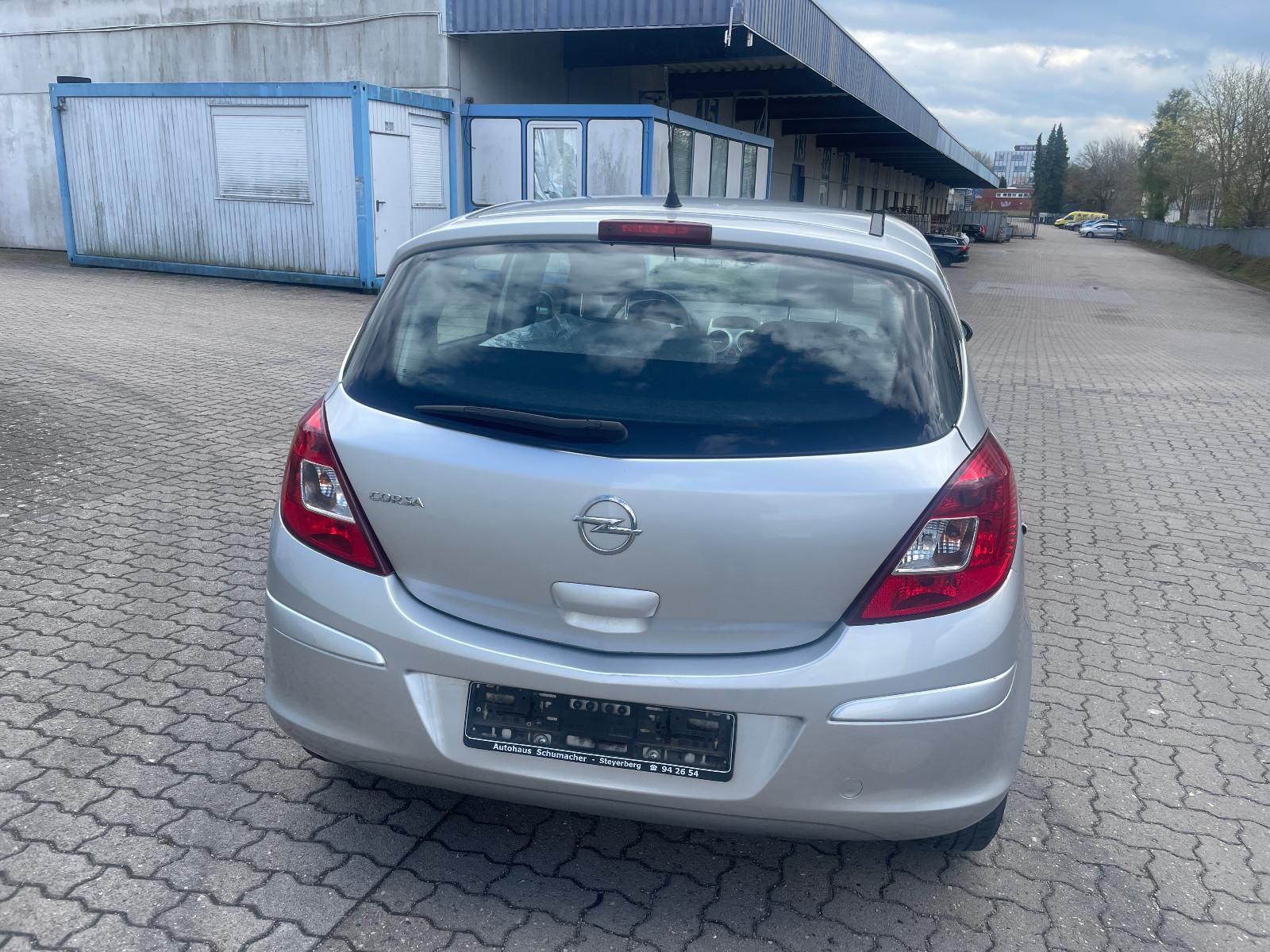 Opel Corsa D Satellite
