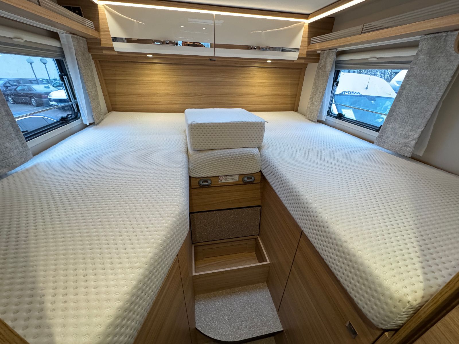 Fahrzeugabbildung Dethleffs Globebus I 006 GT PAKET WHITE 9GT SAT DACHKLIMA