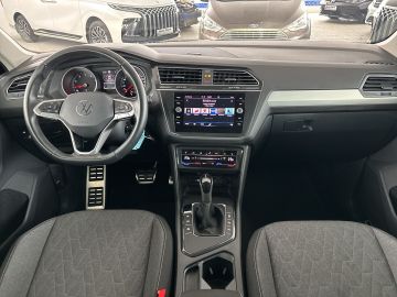 Volkswagen Tiguan - 8