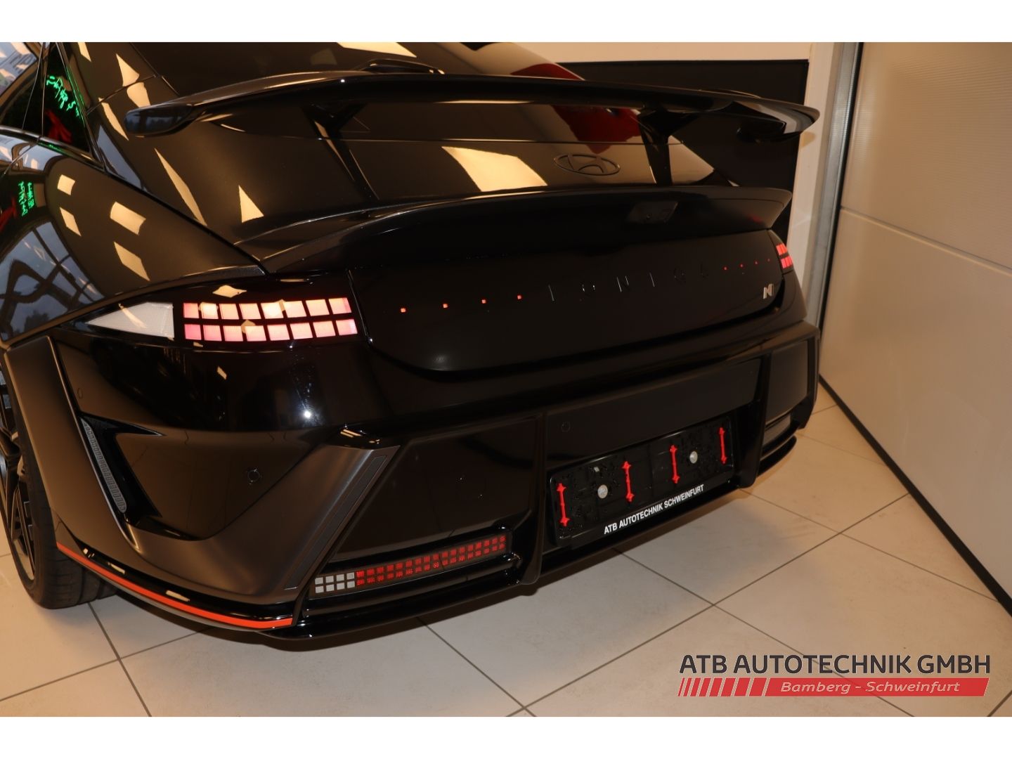 Fahrzeugabbildung Hyundai IONIQ 6 N 84kWh 609PS 4WD Sitzpaket Panoramadach