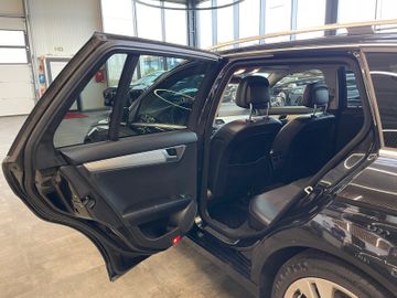 Mercedes-Benz C 220 T CDI BlueEfficiency *Navi*Klima*SHZ*PDC*