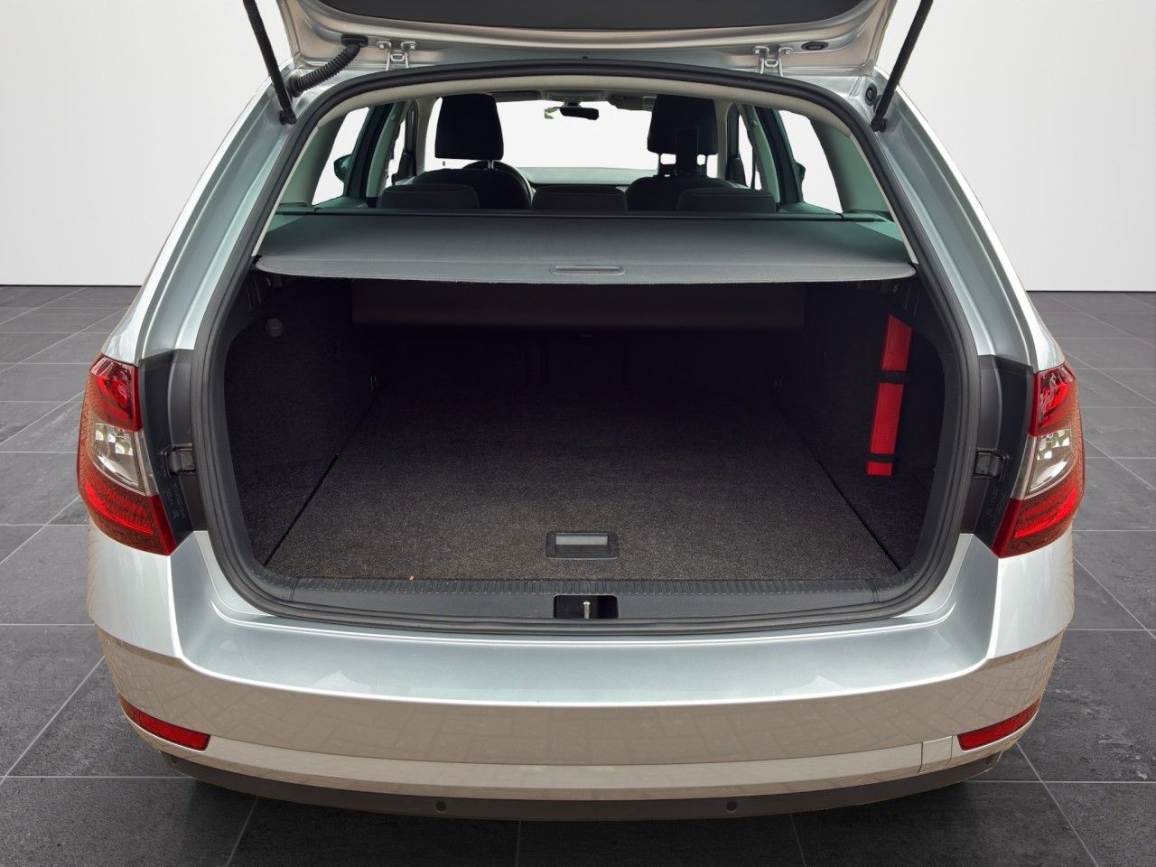 Skoda Octavia Kombi 2.0 TDI Soleil DSG+Navi+LED+KESSY foto 16