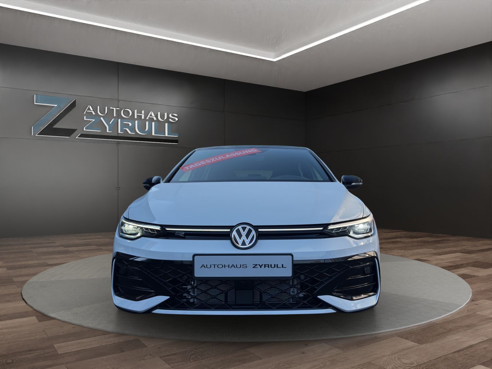 Volkswagen Golf VIII 1.5 eTSI R-Line HEADUP|LED|SPORT|KESSY imagem 2