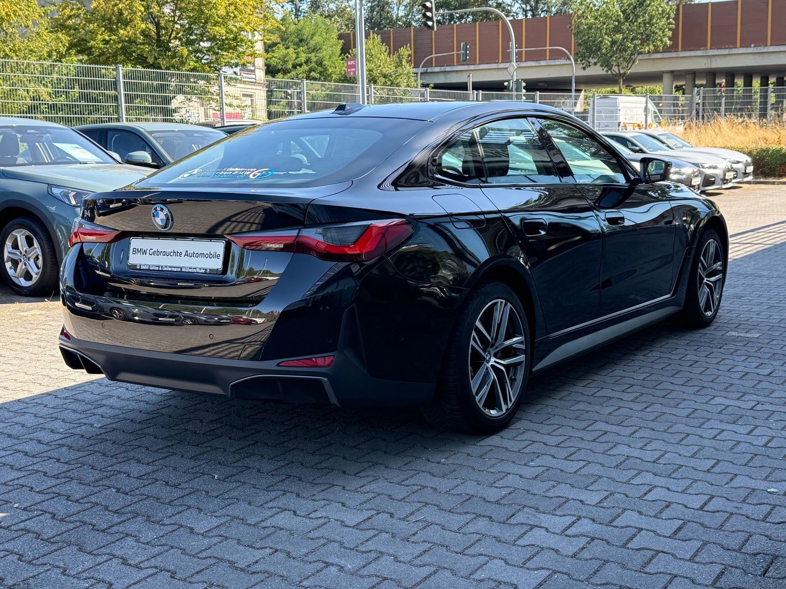 BMW i4 eDrive35 //Sitzheizung Rückfahrkamera 18"LM foto 2