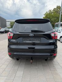 Ford Kuga - 8