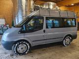 Ford Transit/ 9 Sitzer/ 126.000/ Neuer Motor - Ford Transit Motor mit Diesel-Antrieb