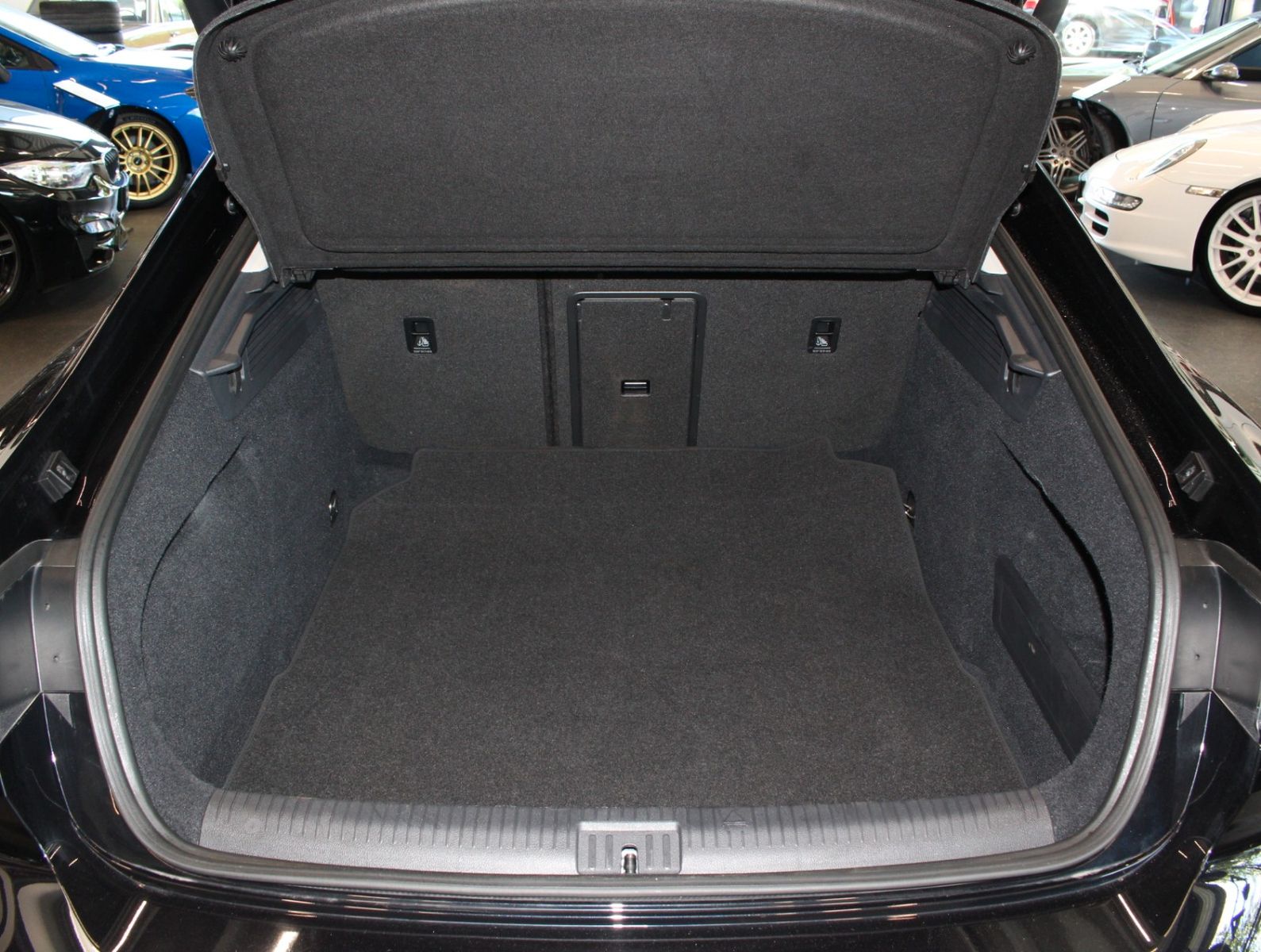 Fahrzeugabbildung Volkswagen Arteon 2.0 TDI DSG Elegance*2.Hand* Voll