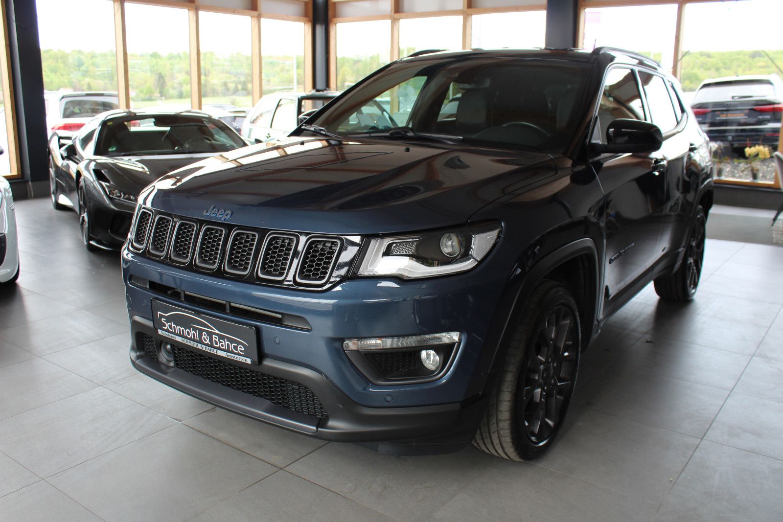Jeep Compass S Plug-In Hybrid 4WD*NAVI*LED*1.HAND*