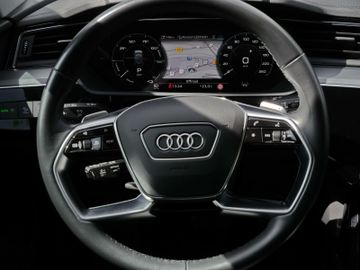 Audi Q8 e-tron - 9