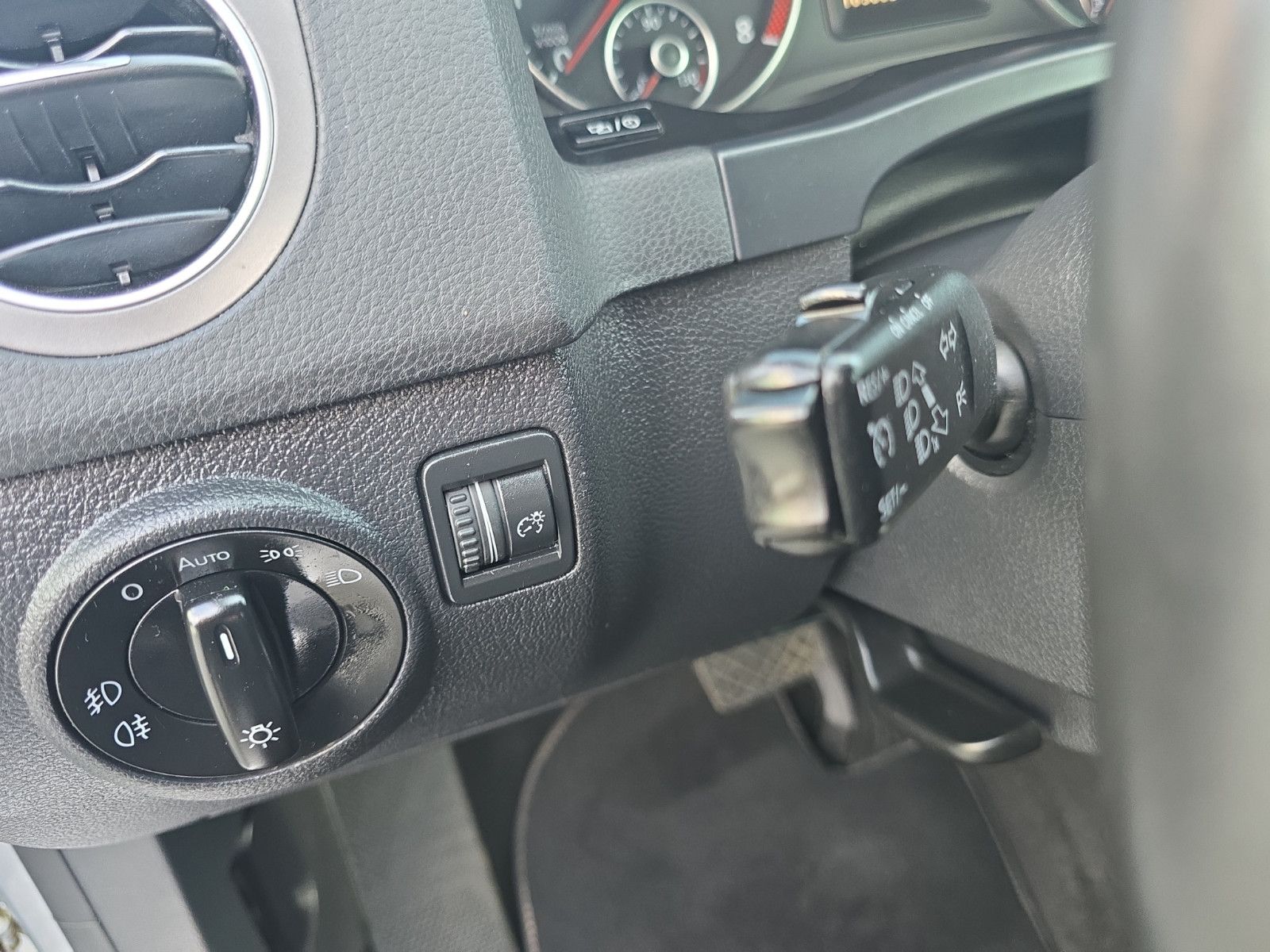 Fahrzeugabbildung Volkswagen Golf Plus VI Match DSG AUTOMATIK TEMPOMAT NAVI