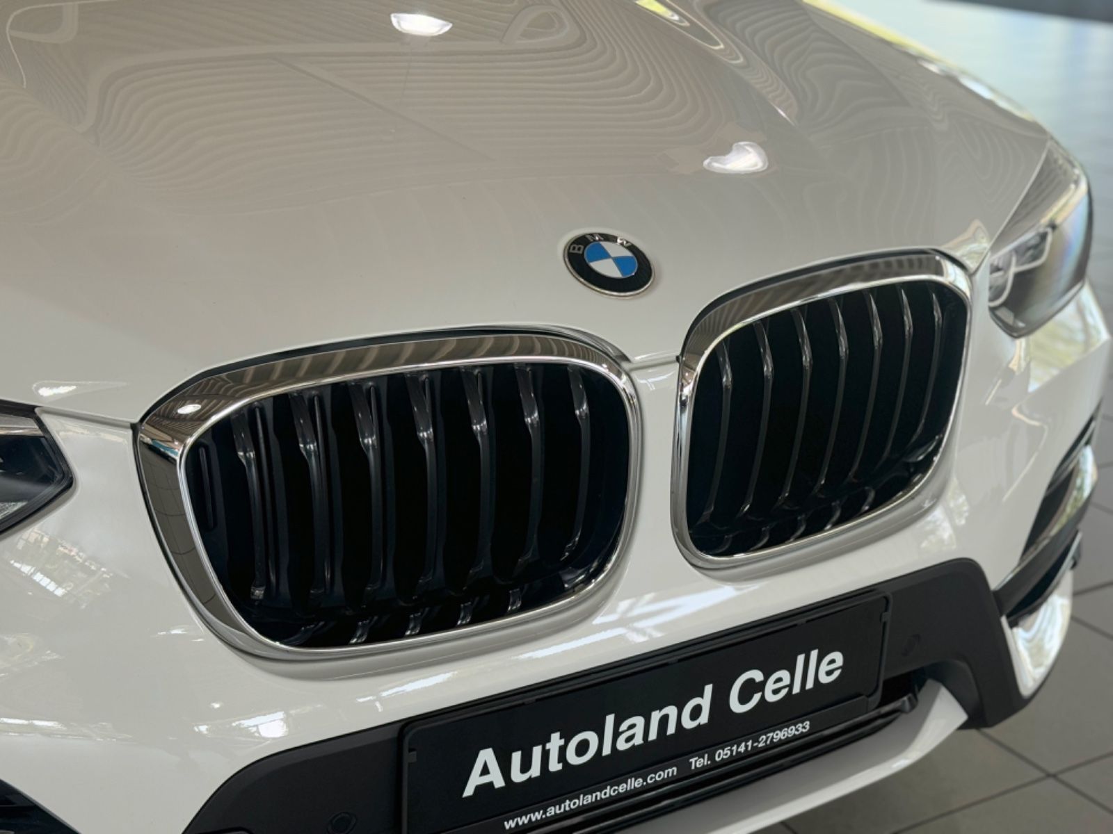 Fahrzeugabbildung BMW X3 xD20i HiFi Kamera Leder Alarm M Sport LED 19"