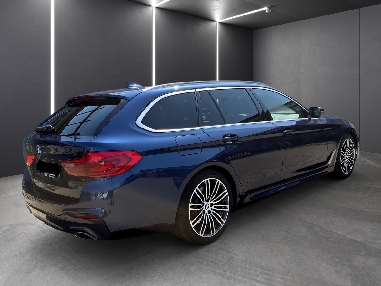 BMW 520d M SPORTPAKET+PANORAMA+AHK+MASSAGE+NIGHT VIS