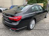 BMW 730 d xDrive GSD / Key / Laser / Head / Surround - BMW 730 mit Diesel-Antrieb: Limousine