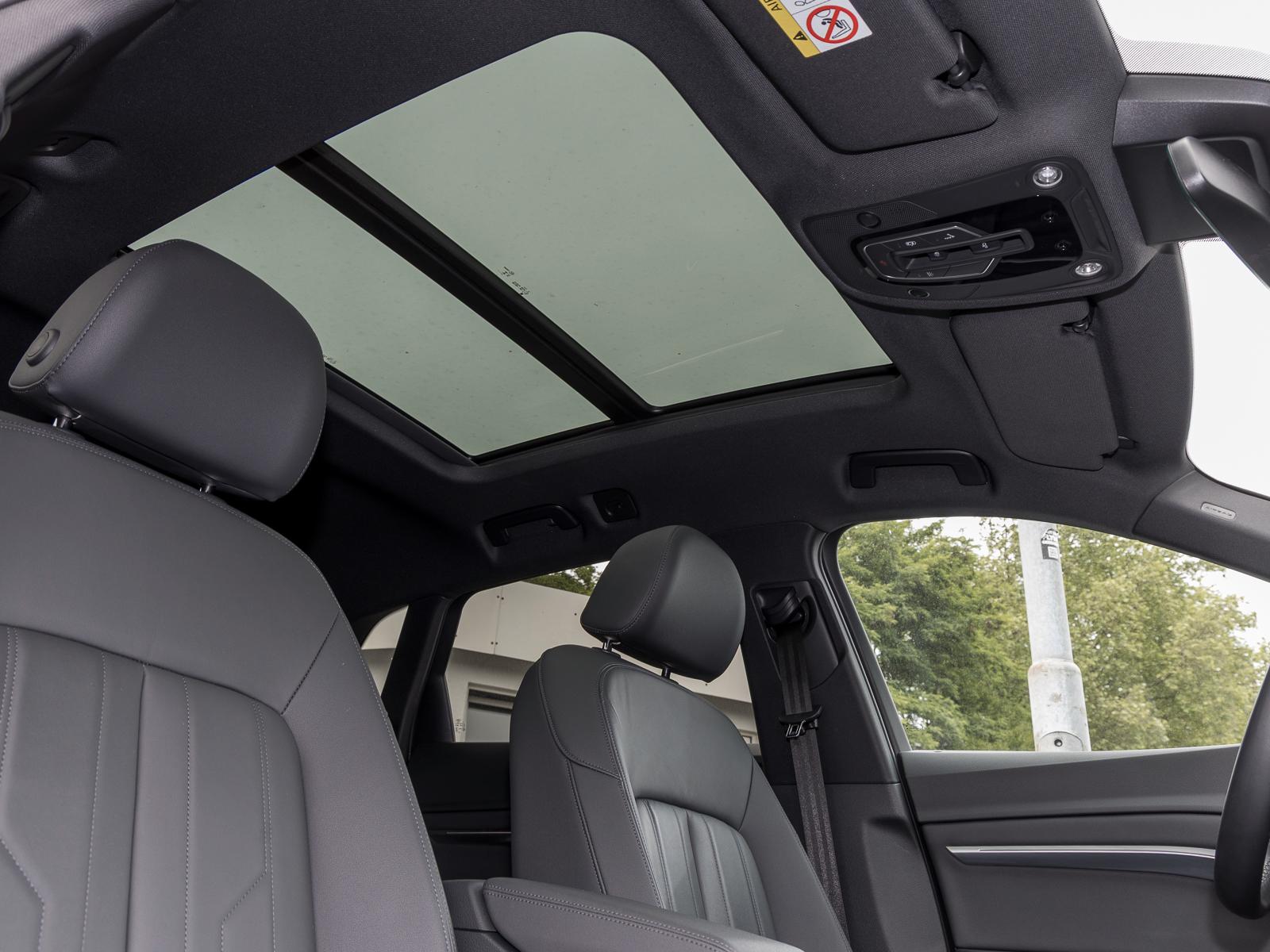 Audi e-tron 55 quattro advanced PANORAMA LUFTFEDERUNG, миниатюра 11