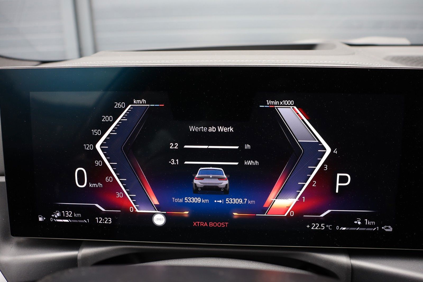 BMW 330e Touring xDrive M HUD 360° H&K SHZ TOTW R19 foto 22