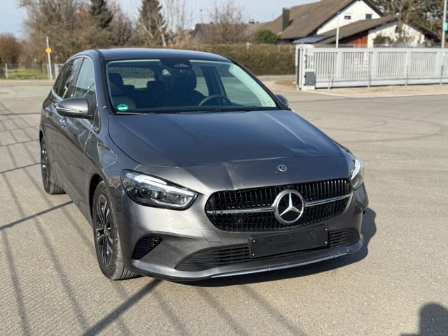 Mercedes-Benz B 220 4Matic/LED/Leder/Kamera/Virtuel Tacho