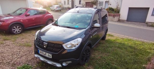 Dacia Dokker dCi 90 Stepway Celebration Stepway Ce...