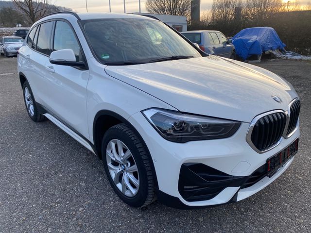 BMW X1 sDrive20d Sport Line Steptronic Spur-Ass/Dist