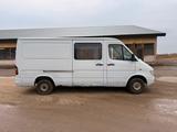 Mercedes-Benz Sprinter 312 Flach - Mercedes-Benz Sprinter 312 mit Diesel-Antrieb