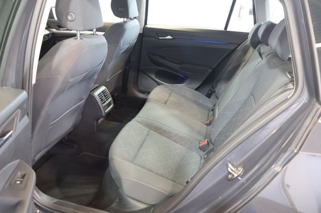 Volkswagen Golf VIII 2.0 TDI Life AID+CARPLAY+LED+AMBIENT