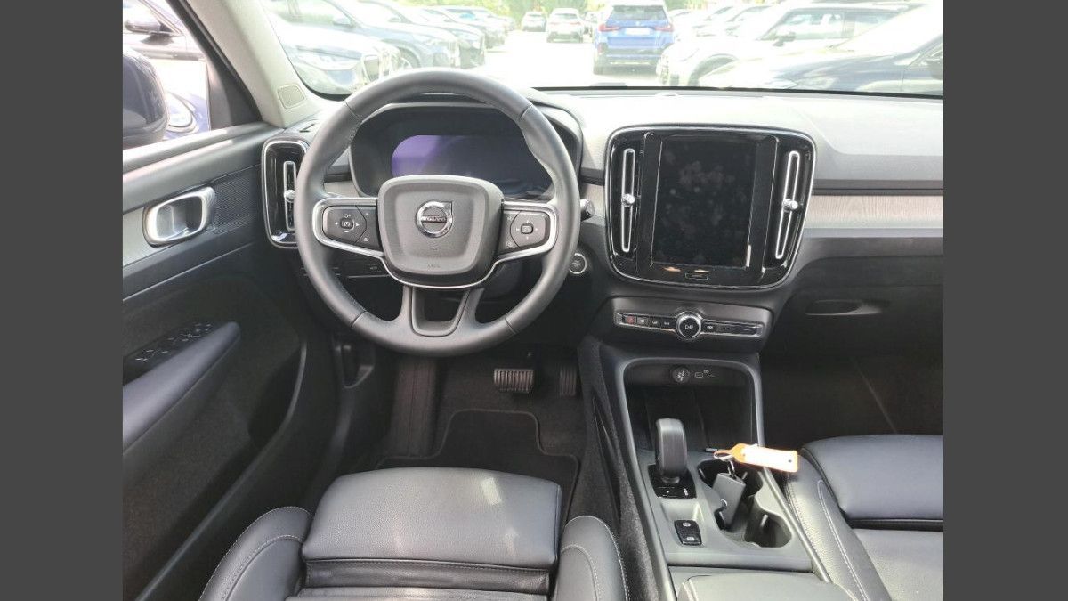 Volvo VOLVO Xc40 B3 Mild Hybrid Automatico Core imagem 2