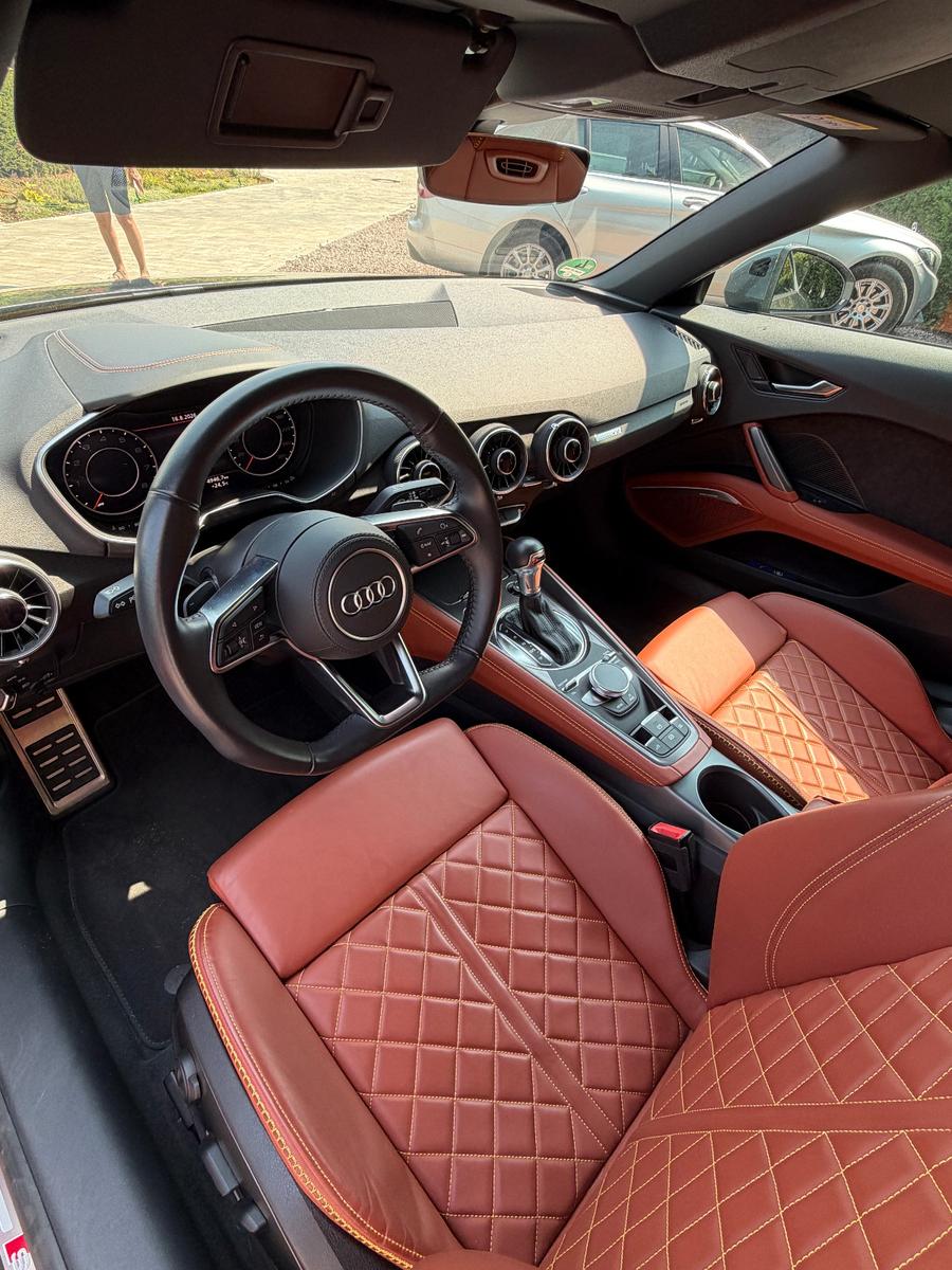 Audi TT 45 TFSI S tronic Roadster  im Neuzustand