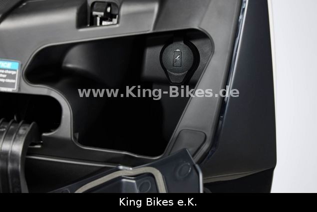 Fahrzeugabbildung Kymco AK 575i E5+ ABS Premium - 2026 Modell - SOFORT