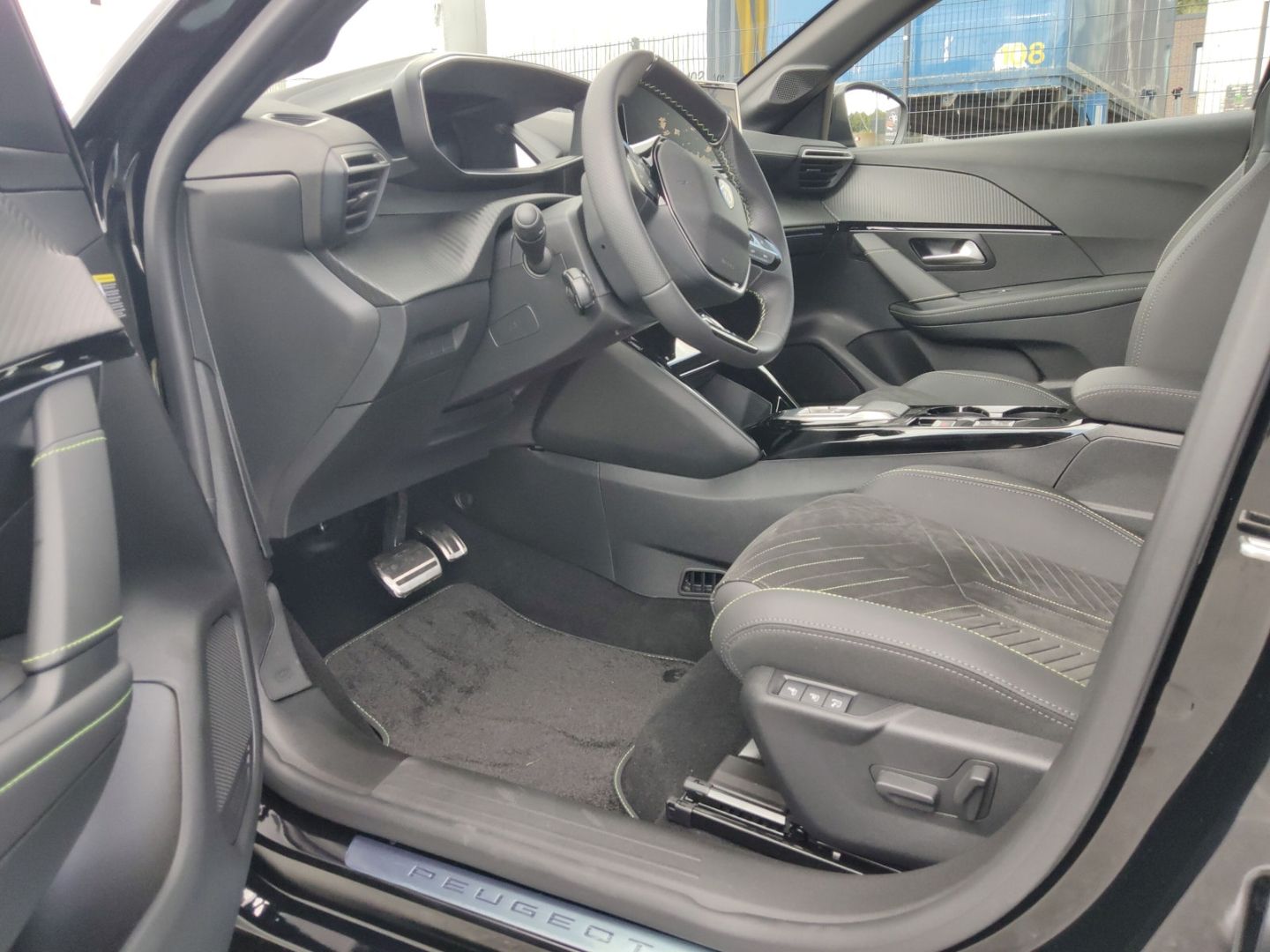 Peugeot 208 - Bild 22