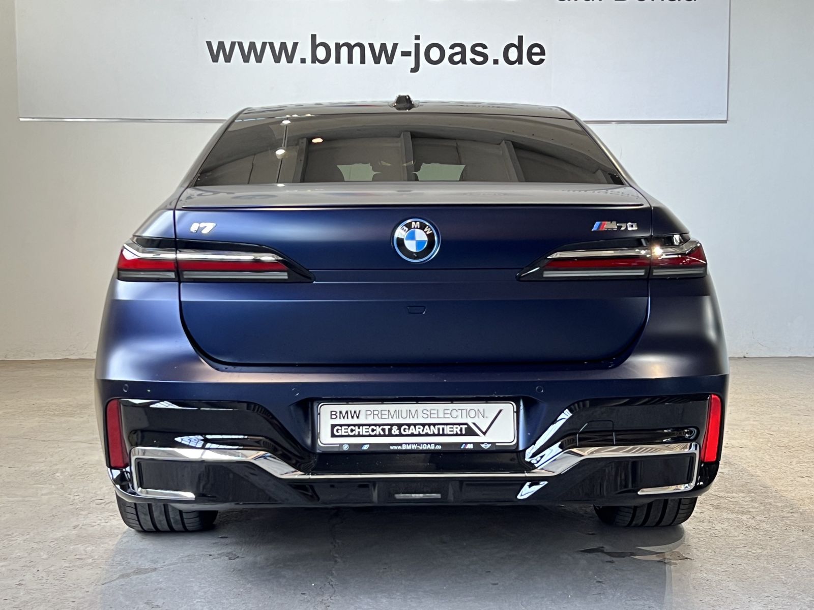 Fahrzeugabbildung BMW i7 M70 xDrive Limousine Automatiktüren B&W Surro