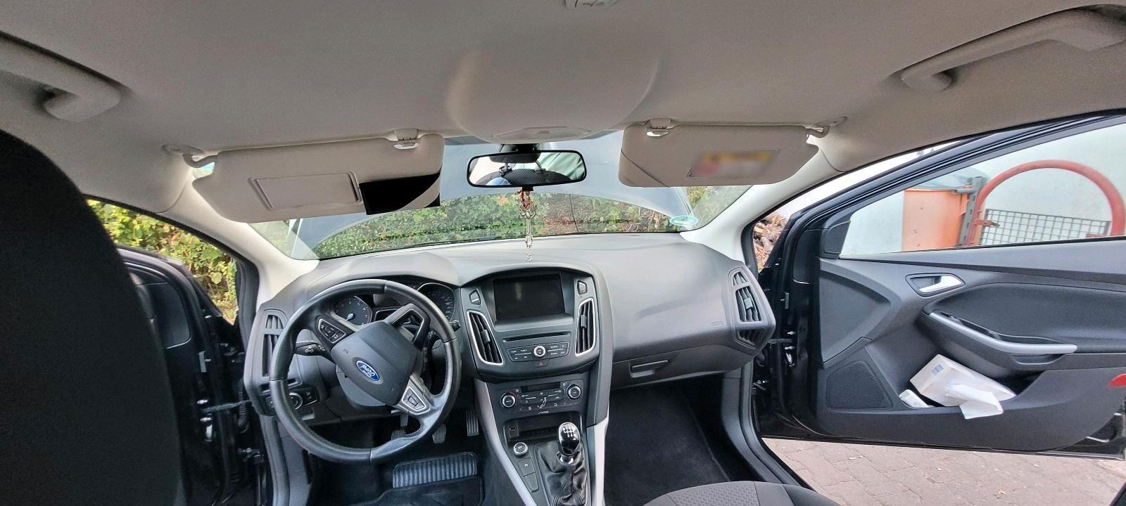 Ford Focus 2015 — photo 15