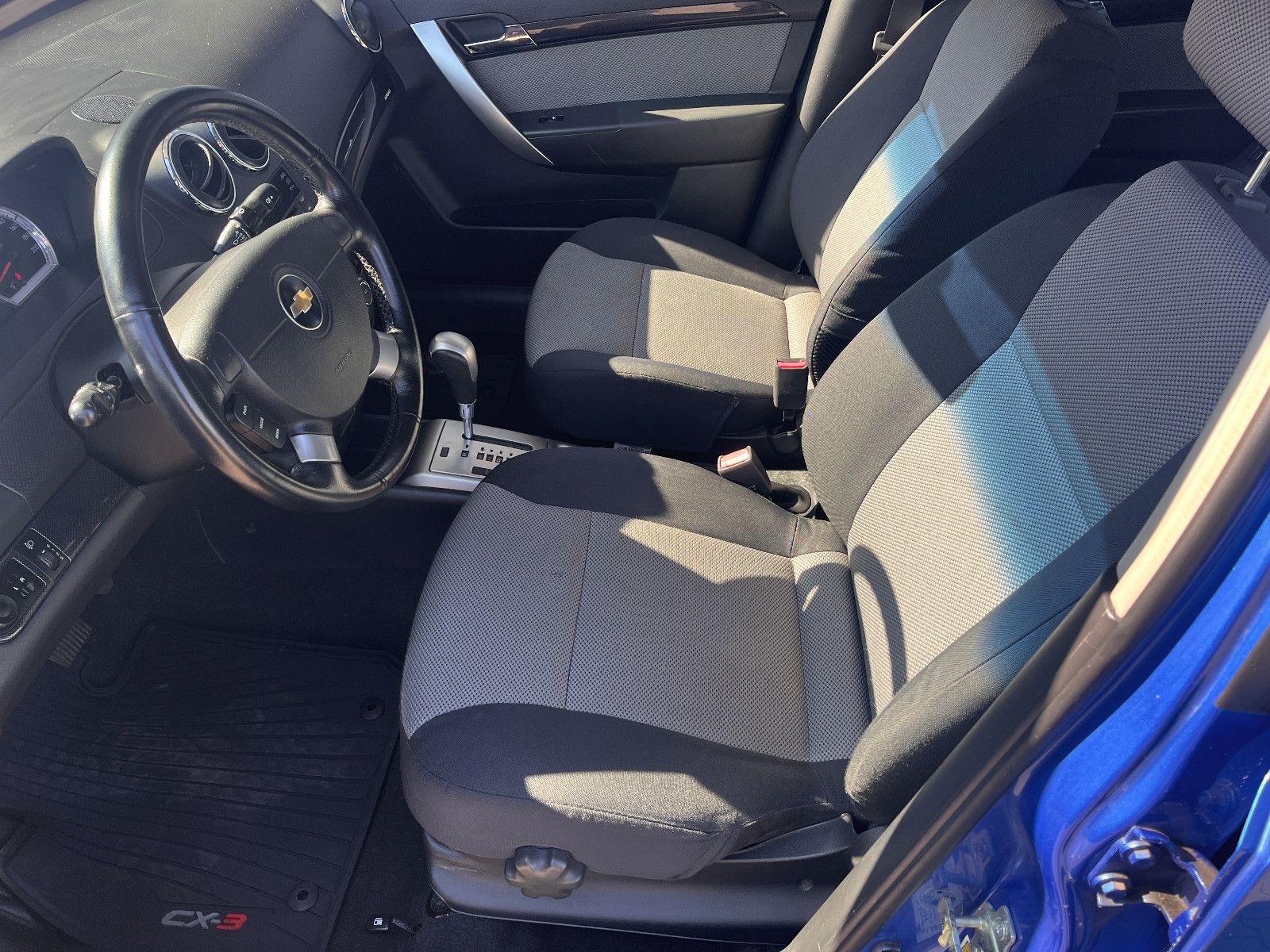 Fahrzeugabbildung Chevrolet Aveo Schrägheck LT 1.4 Automatik