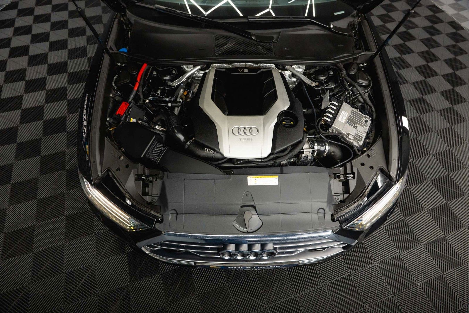Fahrzeugabbildung Audi A6 55 TFSI quattro S-Line Plus *ACC*Pano*LED*DAB