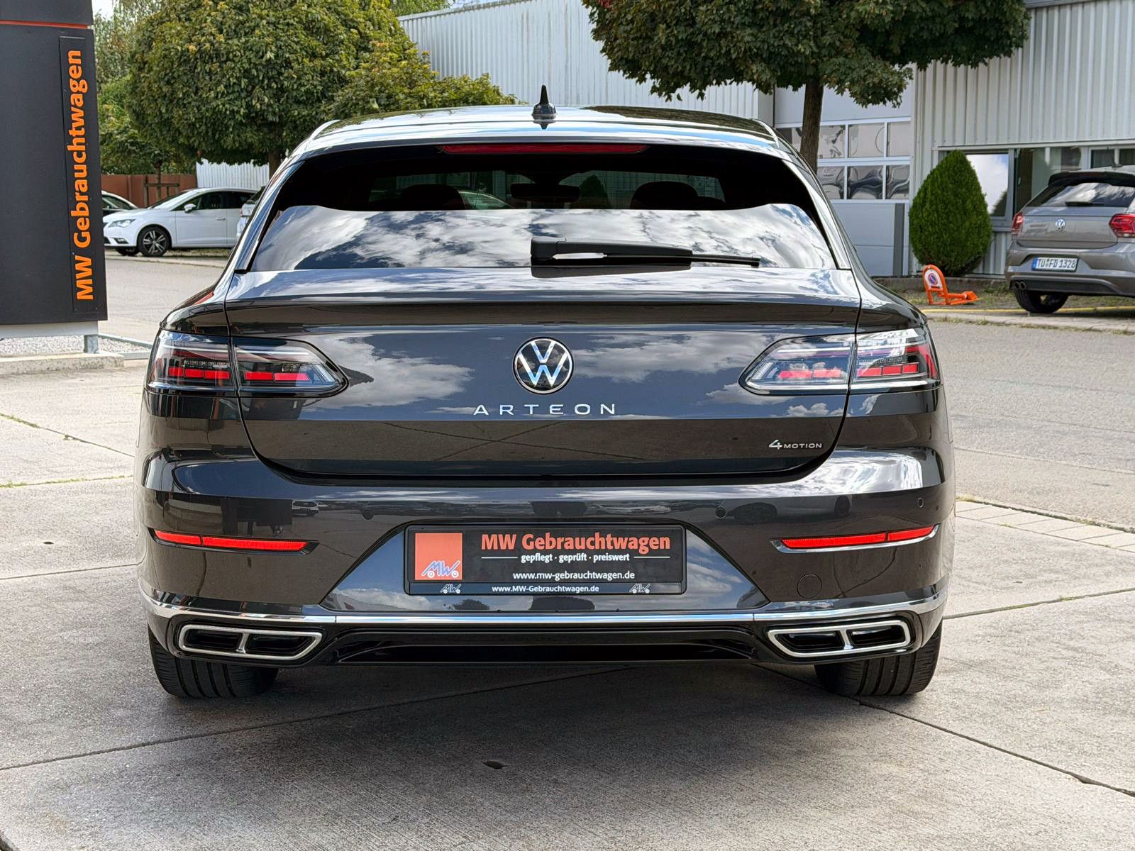 Fahrzeugabbildung Volkswagen Arteon SB 2.0TDI DSG R-Line 4M ACC KAM H&K AHK