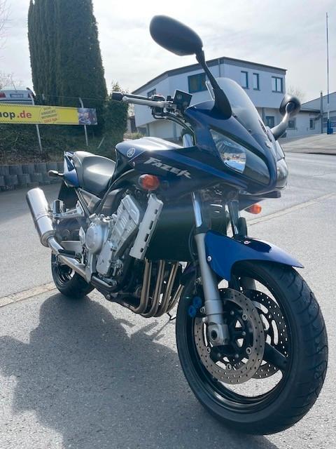 Yamaha FZS 1000 - Schöner Original Zustand