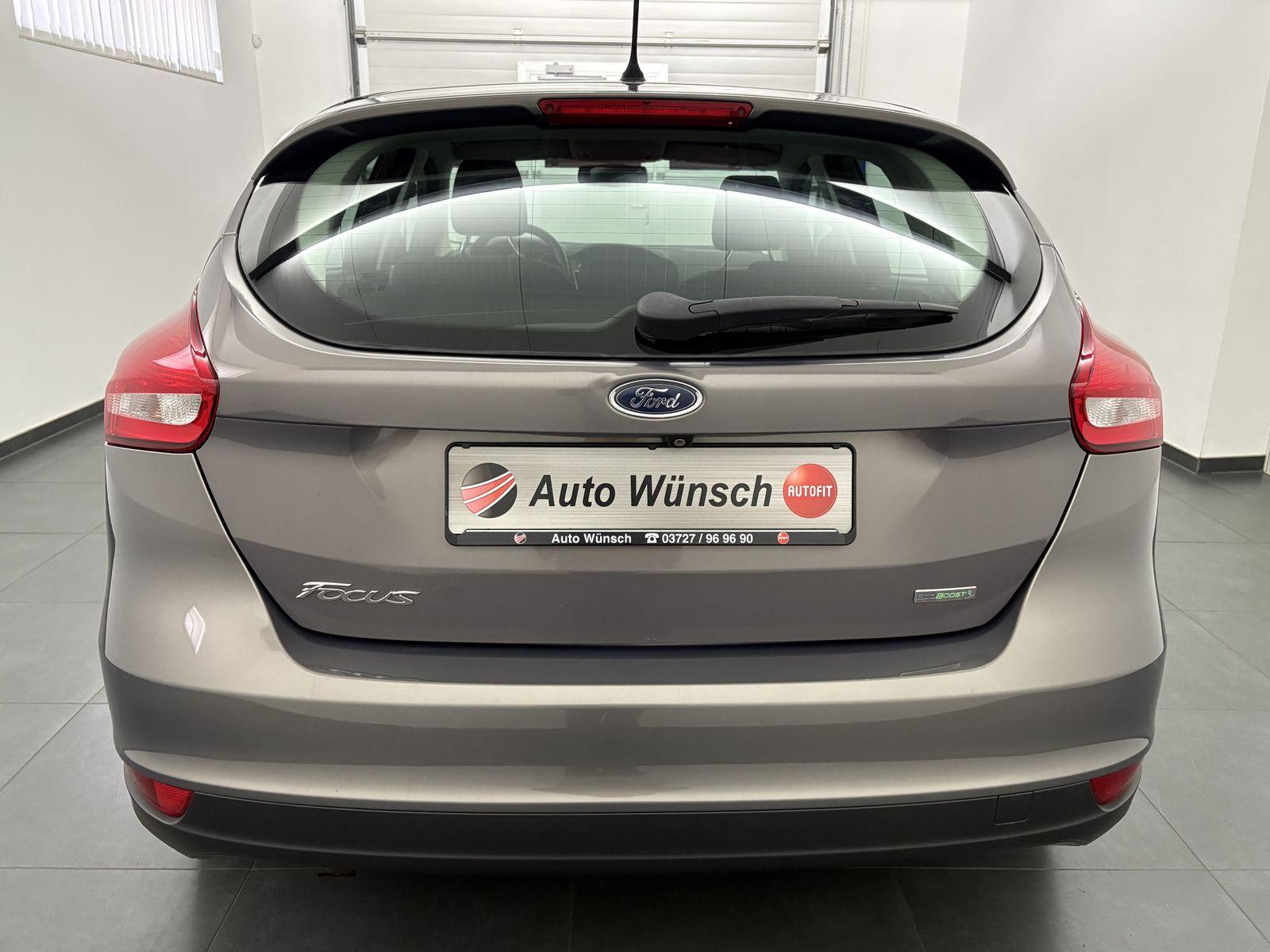 Ford Focus 1.0 Titanium Navi+Kamera+FS-Hzg. / ZR neu