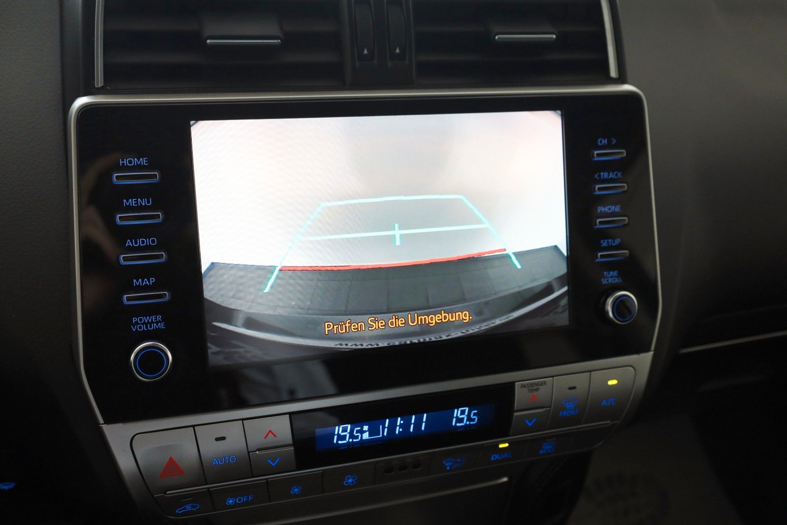 Fahrzeugabbildung Toyota Land Cruiser Comfort,Kamera,LED, CarPlay,SH,AHK