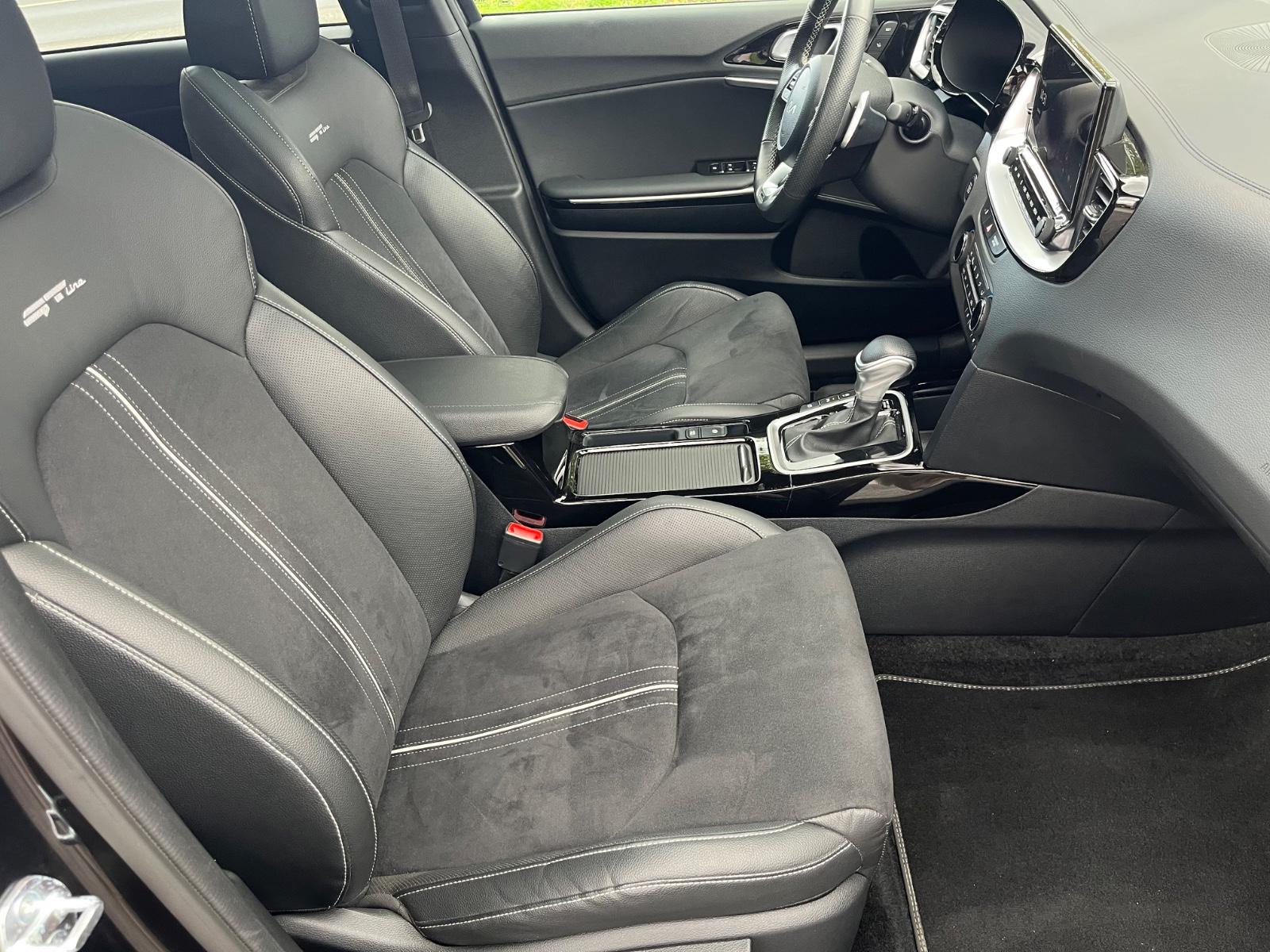 Kia Ceed Sportswagon GT Line /1.Hand/Pano/AHK/Kamera