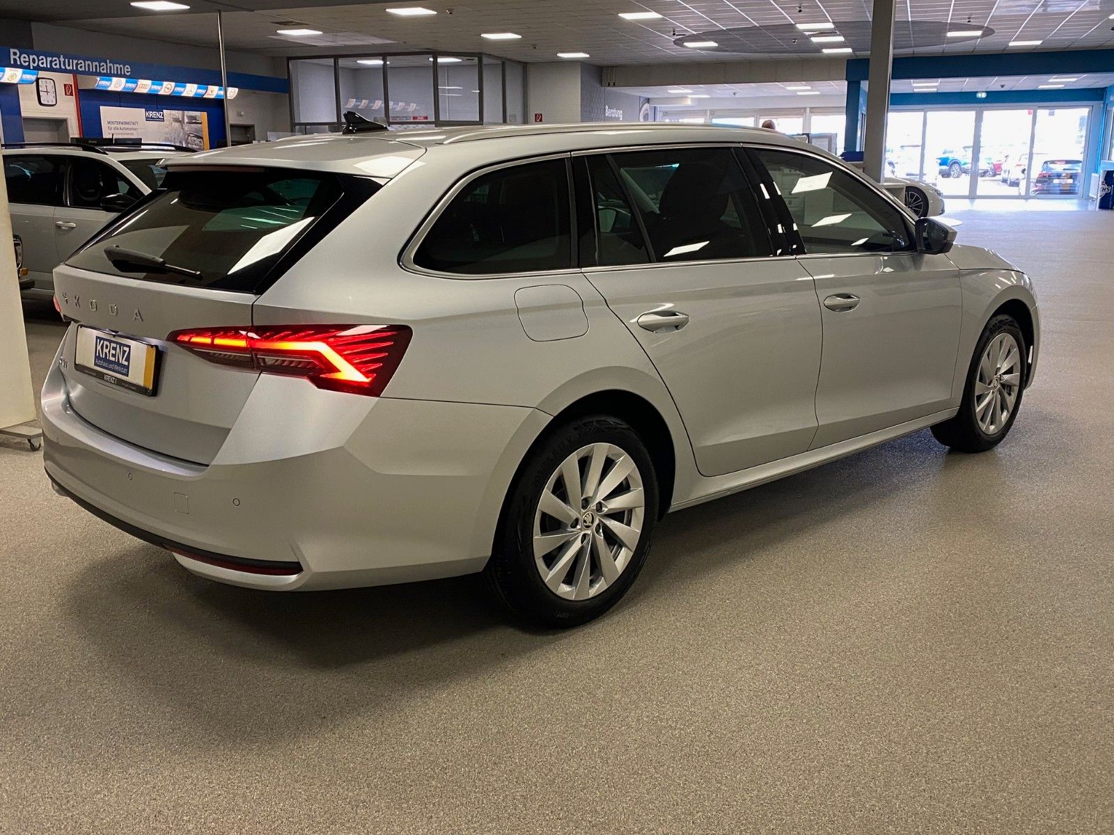 Fahrzeugabbildung SKODA Octavia 1.5 TSI MHEV 110kW DSG Selection+Matrix+