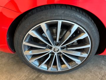 Skoda Superb Lim. L&K 4x4 *Leder*TÜV*Sitzh.*Sitzbelüft