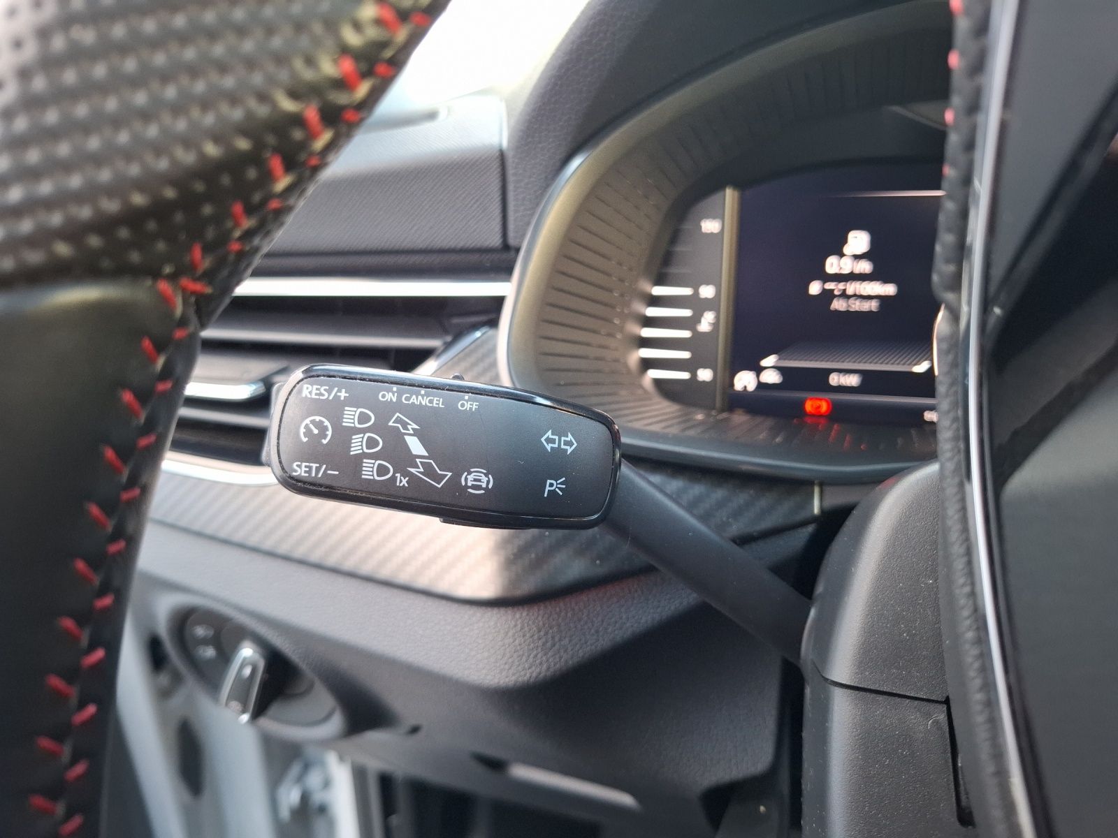 Fahrzeugabbildung SKODA Kamiq TSI Monte Carlo LED Navi AID Pano ACC PDC