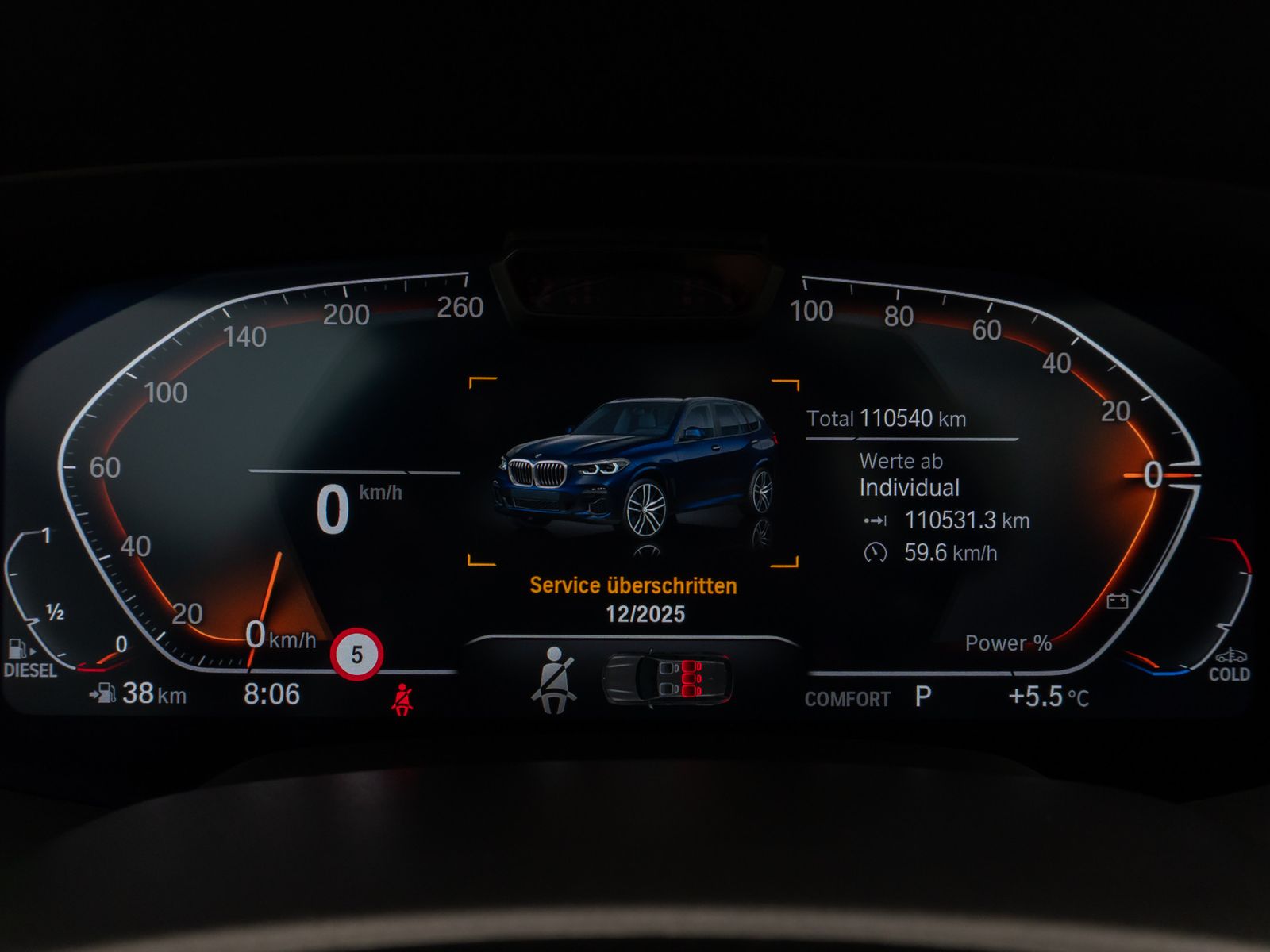 Fahrzeugabbildung BMW X5 xD40d M Sport Panorama Laser 360°B&W HUD 22"