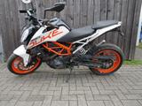 KTM 390 Duke ABS weiß - KTM VON 251 BIS 500 CCM
