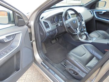 Volvo XC60 - 11